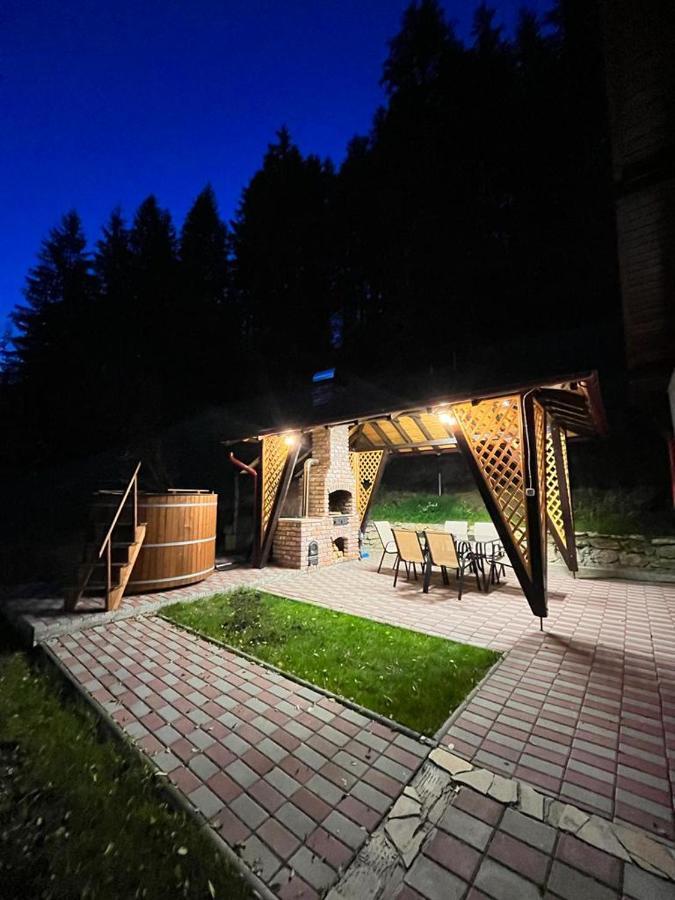 Casa De Vacanta Chesa 보르섹 외부 사진